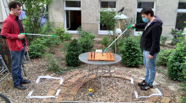 Corona Schach Erster Zug